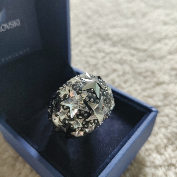 Swarovski Star ring size 7 (55) - Picture 4 of 5
